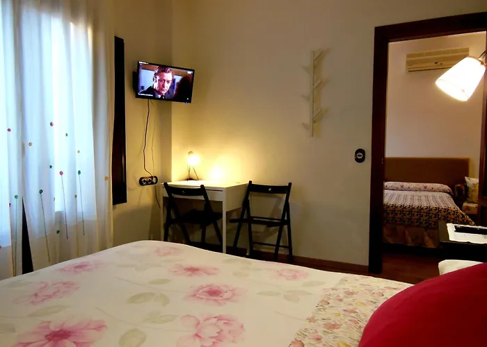 Villa con piscina: Casa Rural Jardín del Desierto